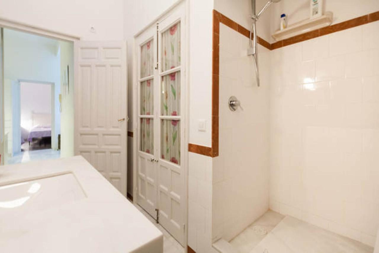 Apartamentos Rg Arenal Sevilha Quarto foto